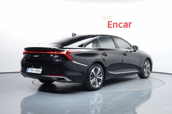 2023 Kia K8 с пробегом 21 398 км