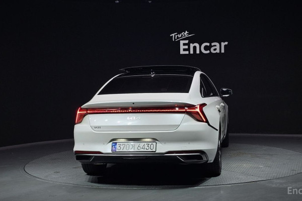 2023 Kia K8 с пробегом 27 131 км