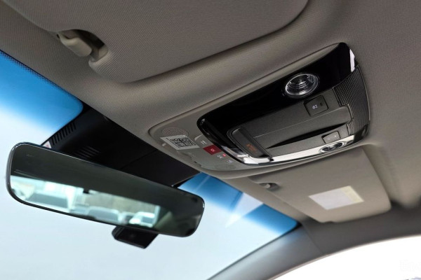 2023 Kia K8 с пробегом 25 182 км