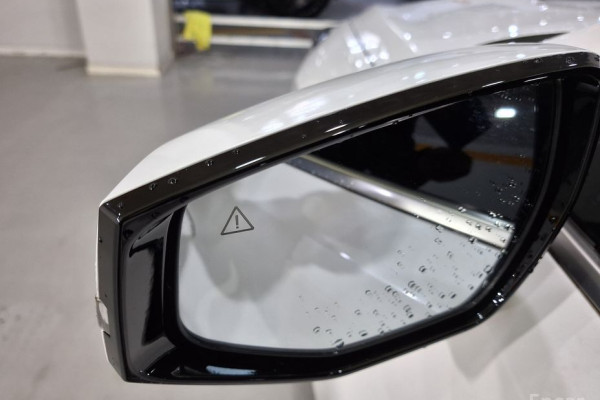 2023 Kia K8 с пробегом 19 980 км