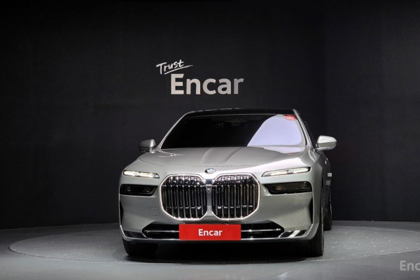 2024 BMW 7 серии с пробегом 5 090 км