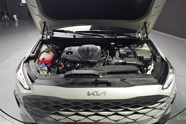 2023 Kia K8 с пробегом 27 131 км