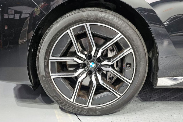 2024 BMW 7 серии с пробегом 30 705 км