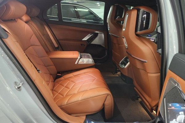 2025 BMW 7 серии с пробегом 4 608 км