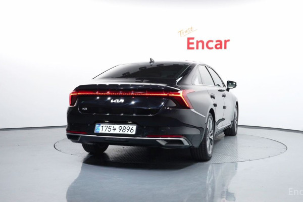 2023 Kia K8 с пробегом 21 398 км