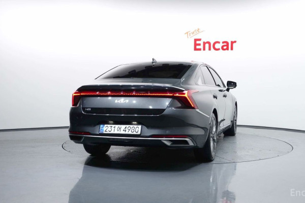 2023 Kia K8 с пробегом 37 031 км