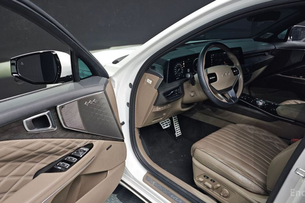 2023 Kia K8 с пробегом 27 131 км