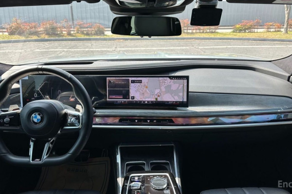 2023 BMW 7 серии с пробегом 30 579 км