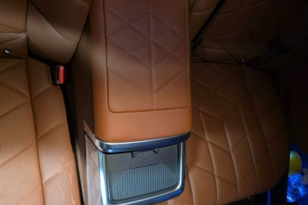 2025 BMW 7 серии с пробегом 10 500 км