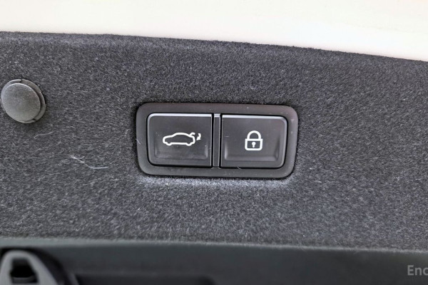 2023 Kia K8 с пробегом 15 940 км