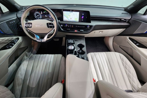 2023 Kia K8 с пробегом 21 398 км