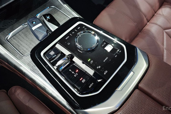 2024 BMW 7 серии с пробегом 30 705 км