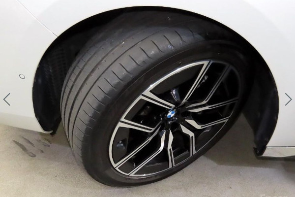 2024 BMW 7 серии с пробегом 23 575 км