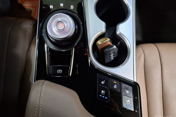 2023 Kia K8 с пробегом 19 980 км