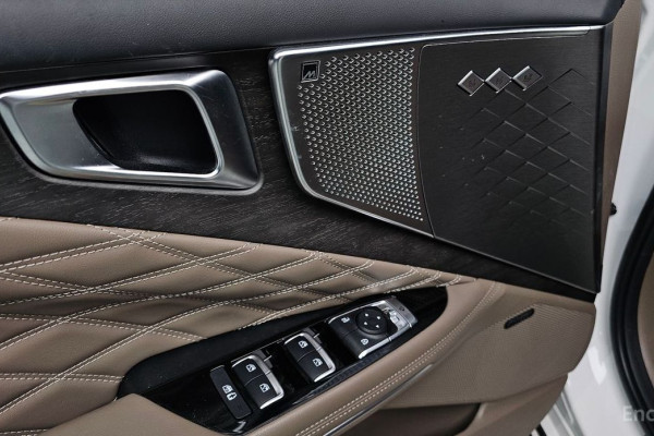 2023 Kia K8 с пробегом 27 131 км