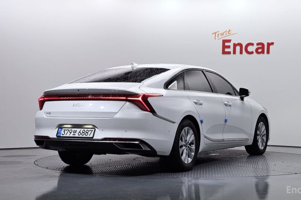 2023 Kia K8 с пробегом 16 328 км