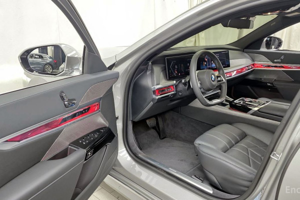 2024 BMW 7 серии с пробегом 5 090 км