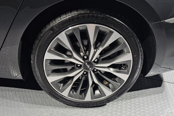 2023 Kia K8 с пробегом 58 195 км