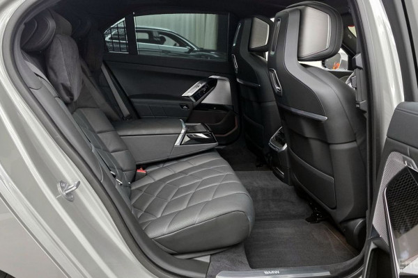 2024 BMW 7 серии с пробегом 5 090 км