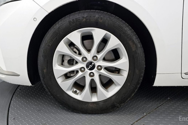 2023 Kia K8 с пробегом 16 328 км