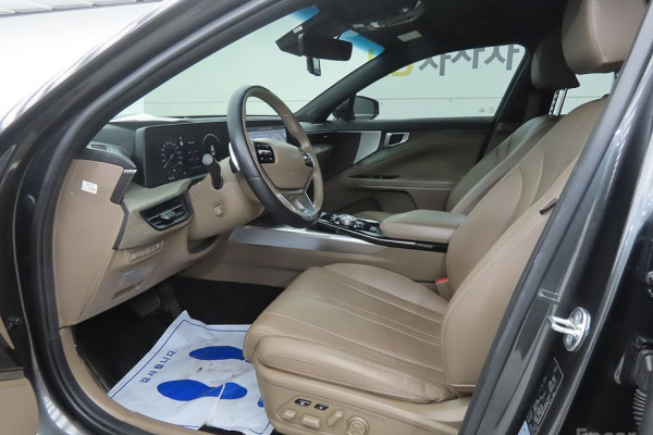 2023 Kia K8 с пробегом 65 140 км