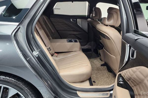 2023 Kia K8 с пробегом 37 031 км