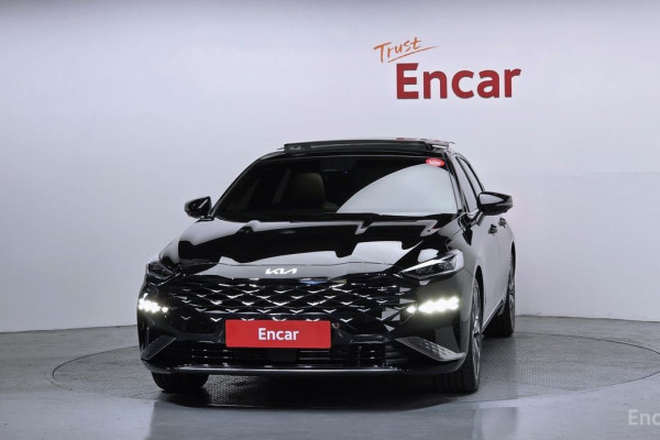 2023 Kia K8 с пробегом 15 933 км