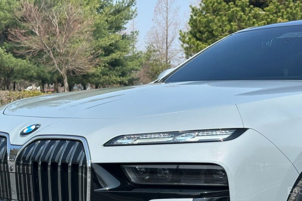 2023 BMW 7 серии с пробегом 30 579 км