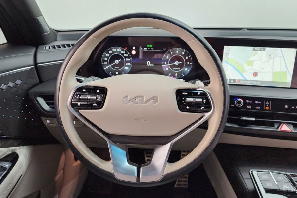 2023 Kia K8 с пробегом 21 398 км