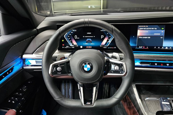 2024 BMW 7 серии с пробегом 30 705 км