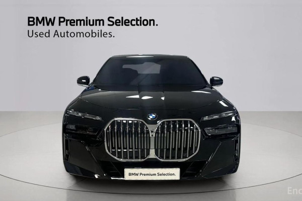 2024 BMW 7 серии с пробегом 27 371 км