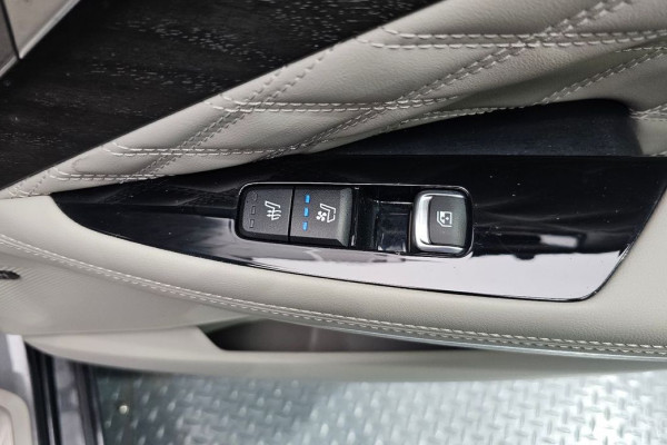 2023 Kia K8 с пробегом 58 195 км