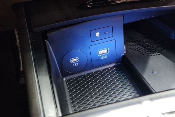 2023 Kia K8 с пробегом 37 031 км