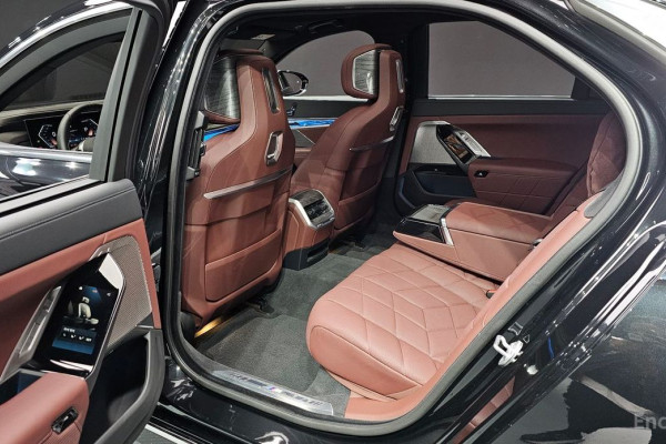 2024 BMW 7 серии с пробегом 30 705 км