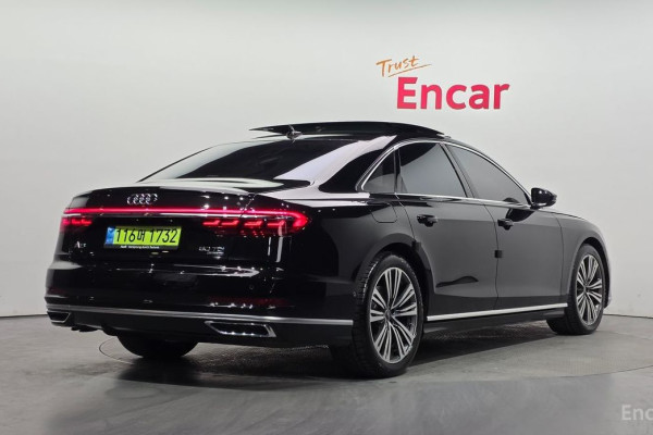 2021 Audi A8 с пробегом 129 047 км