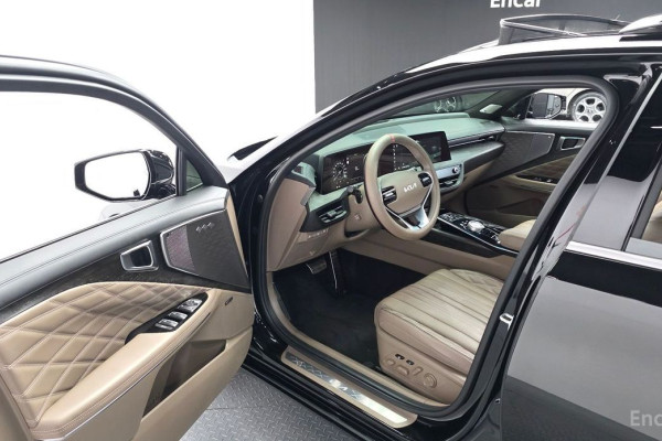 2023 Kia K8 с пробегом 15 933 км