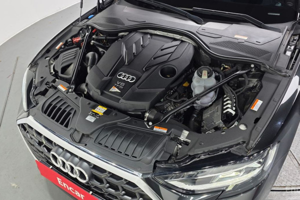 2022 Audi A8 с пробегом 17 152 км