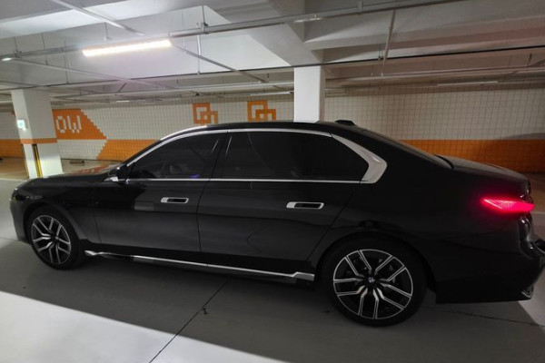 2025 BMW 7 серии с пробегом 6 500 км