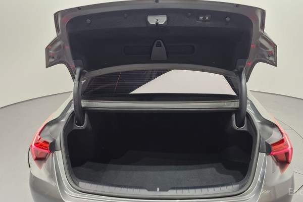 2023 Kia K8 с пробегом 81 671 км