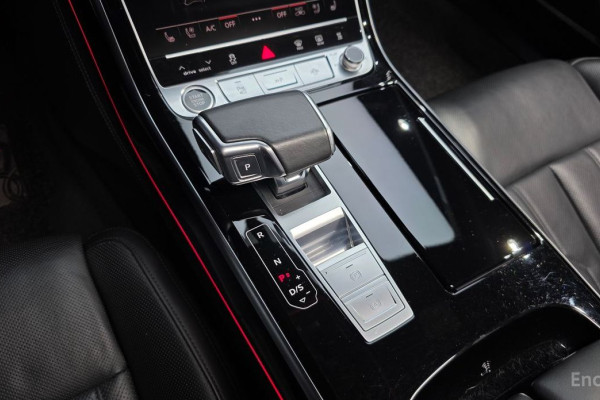 2021 Audi A8 с пробегом 101 482 км