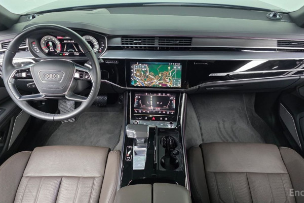 2022 Audi A8 с пробегом 17 152 км