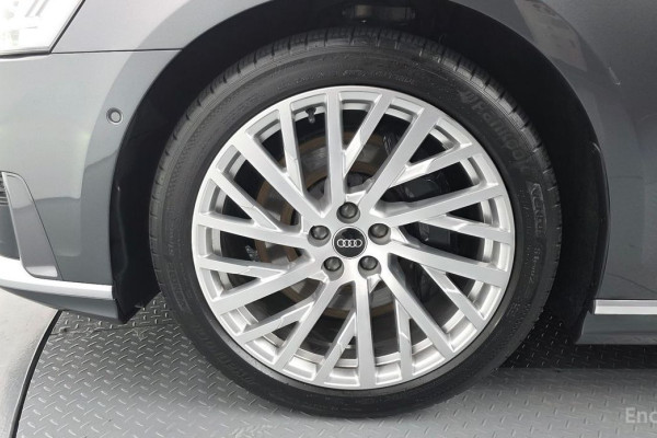 2021 Audi A8 с пробегом 82 782 км