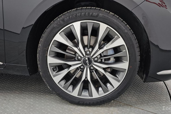 2023 Kia K8 с пробегом 49 424 км