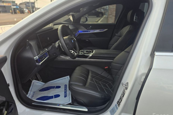 2024 BMW 7 серии с пробегом 23 000 км