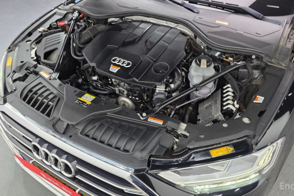 2021 Audi A8 с пробегом 129 047 км