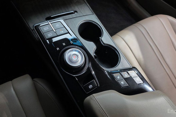 2023 Kia K8 с пробегом 37 619 км