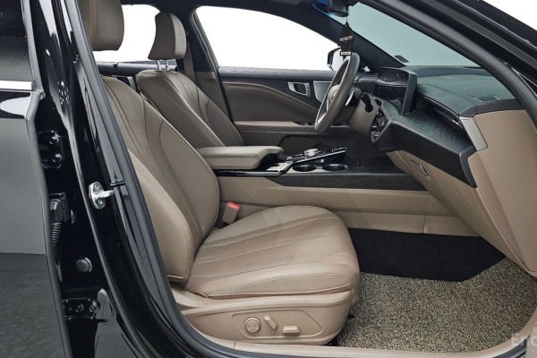 2023 Kia K8 с пробегом 49 424 км