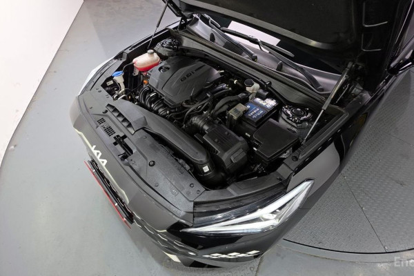 2023 Kia K8 с пробегом 84 480 км