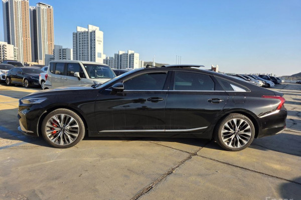 2023 Kia K8 с пробегом 29 900 км