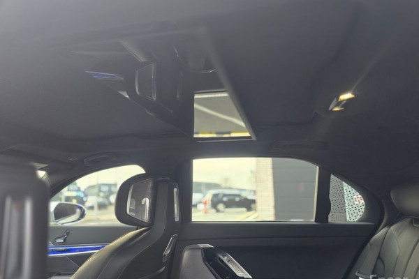 2024 BMW 7 серии с пробегом 23 000 км